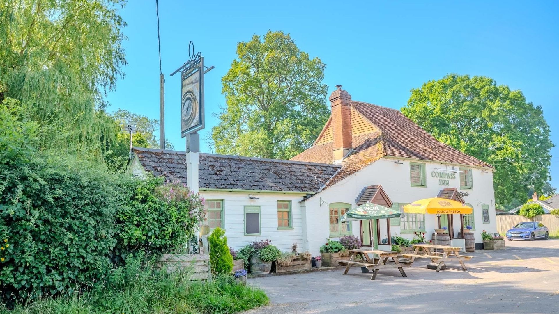 Compass Inn