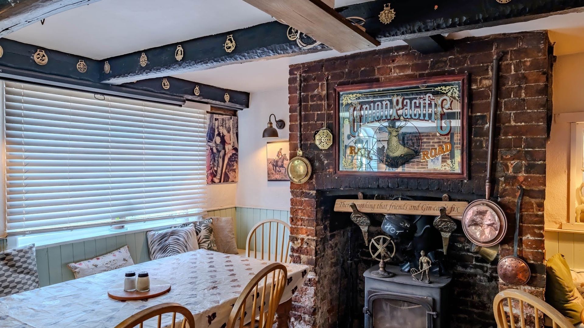 Compass Inn