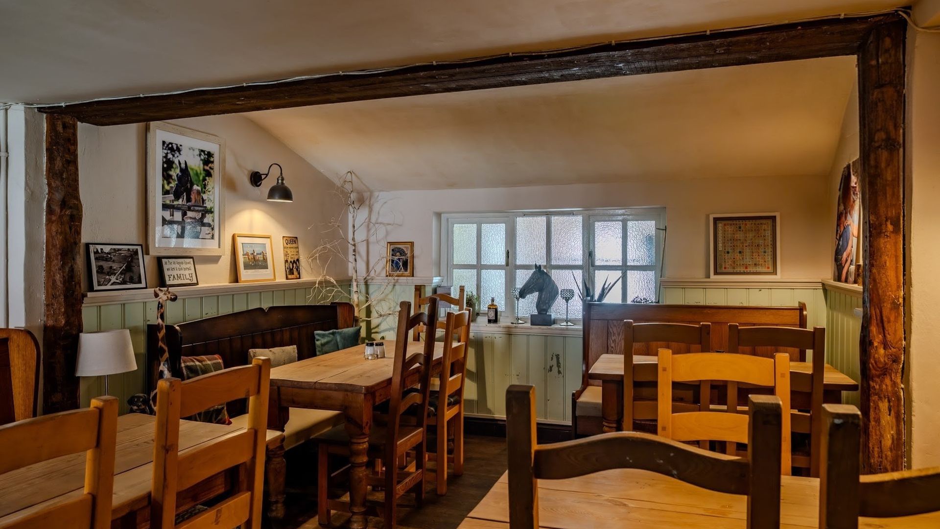 Compass Inn