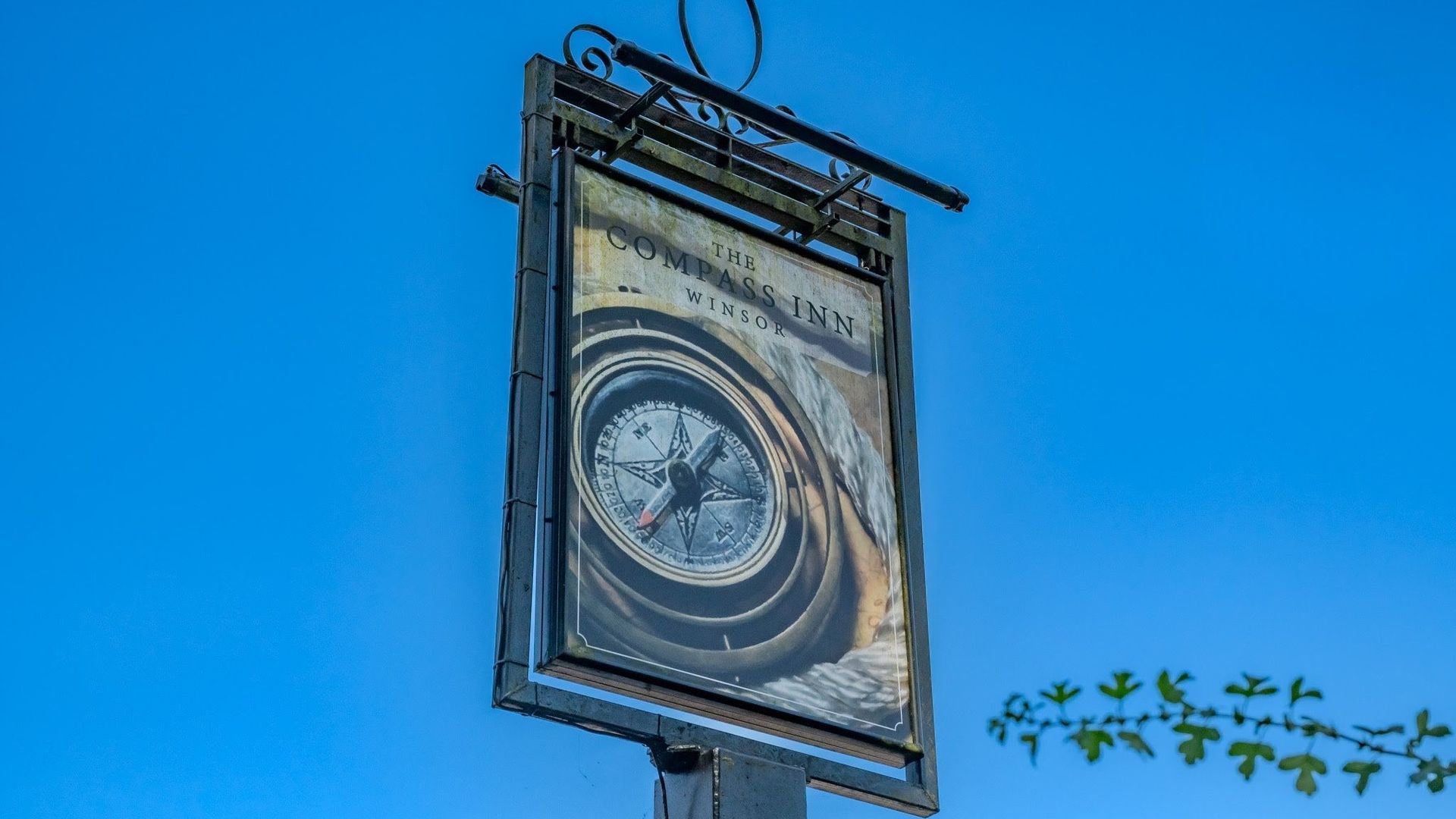 Compass Inn