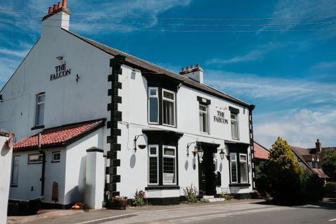 Falcon Inn