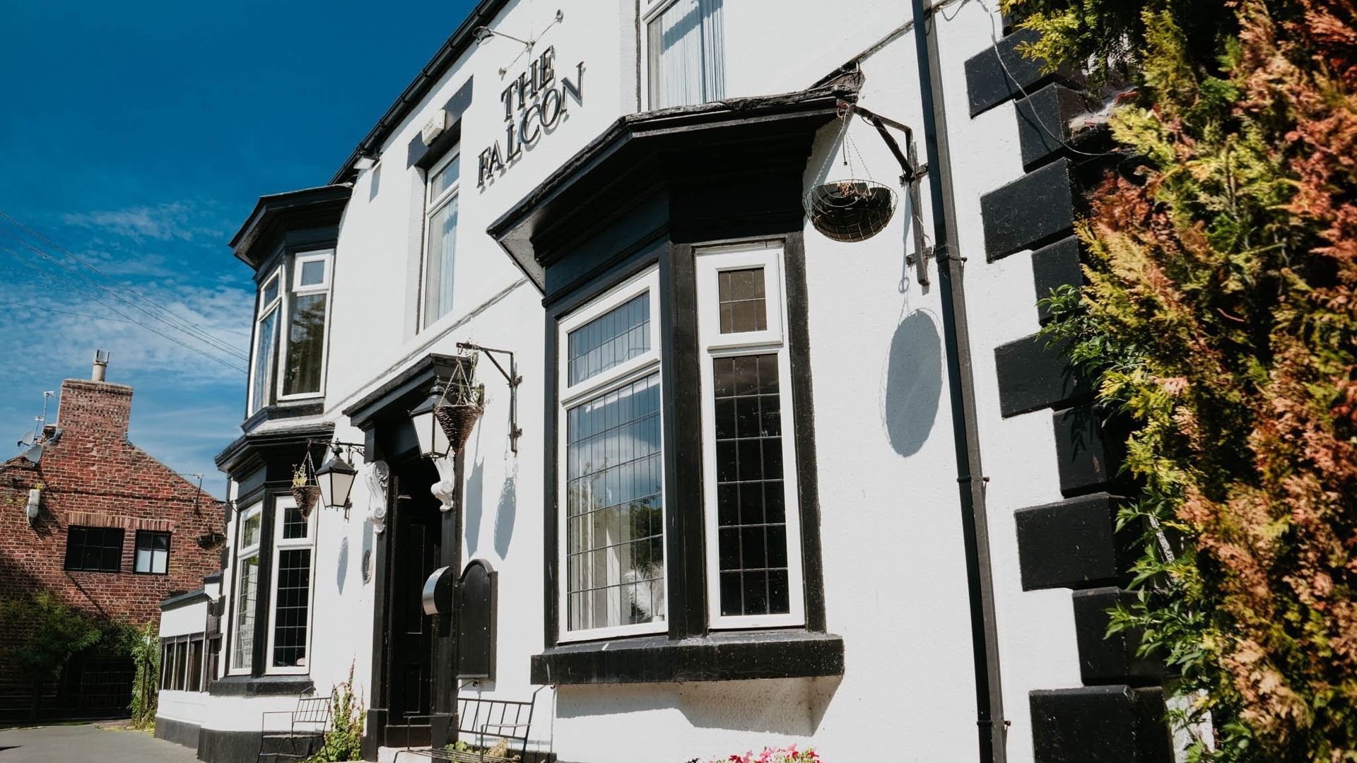 Falcon Inn