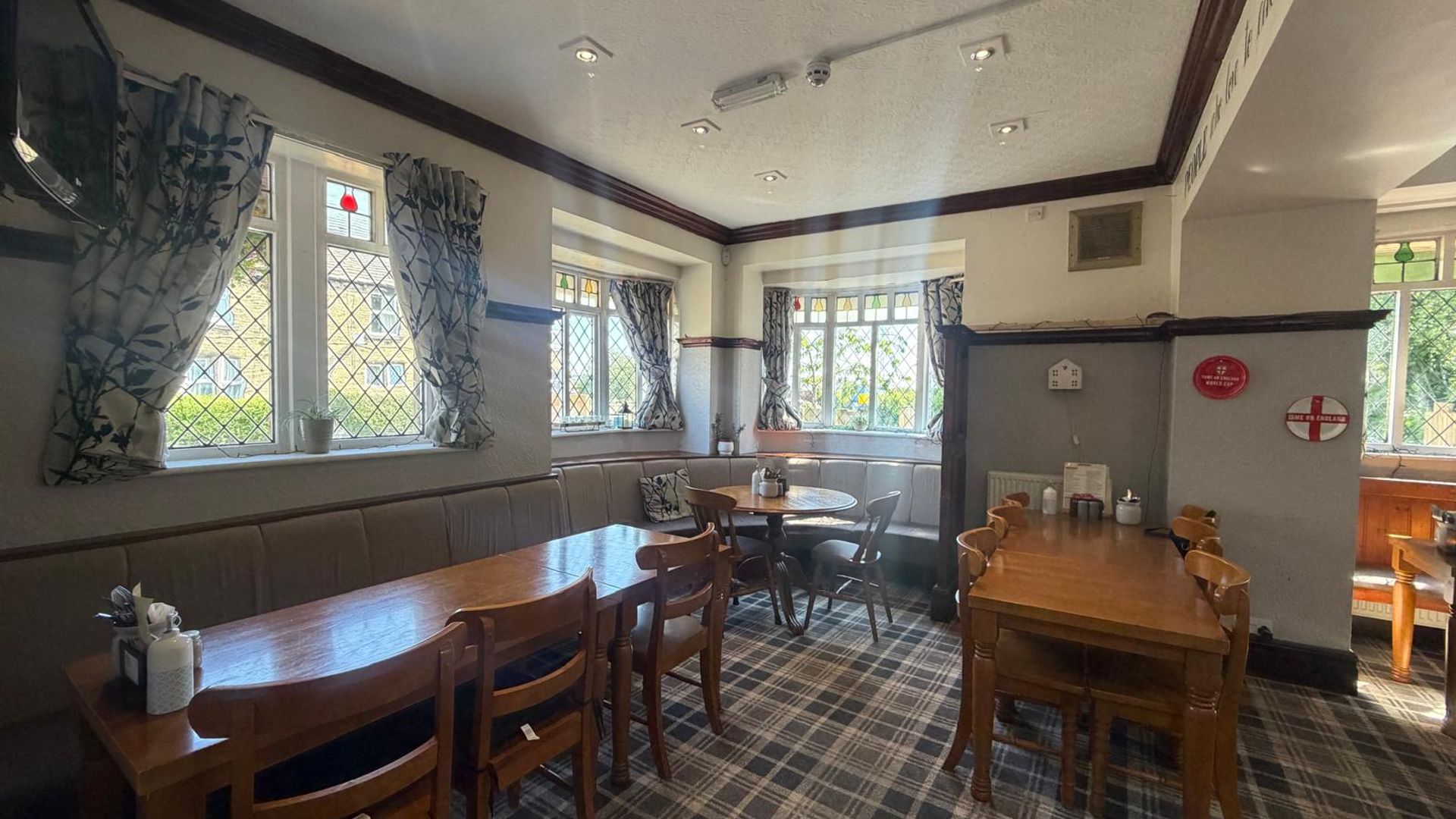 Cross Keys