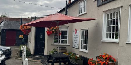 Three Horseshoes