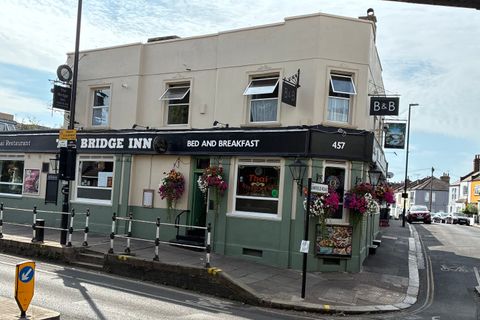 Bridge Inn