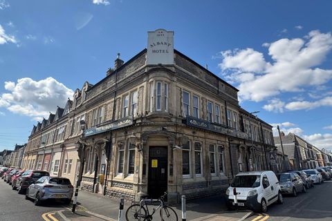 Albany Hotel