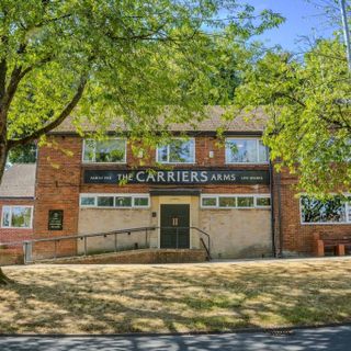 Carriers Arms