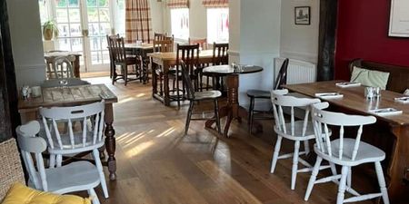 Three Horseshoes
