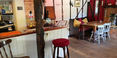 Three Horseshoes