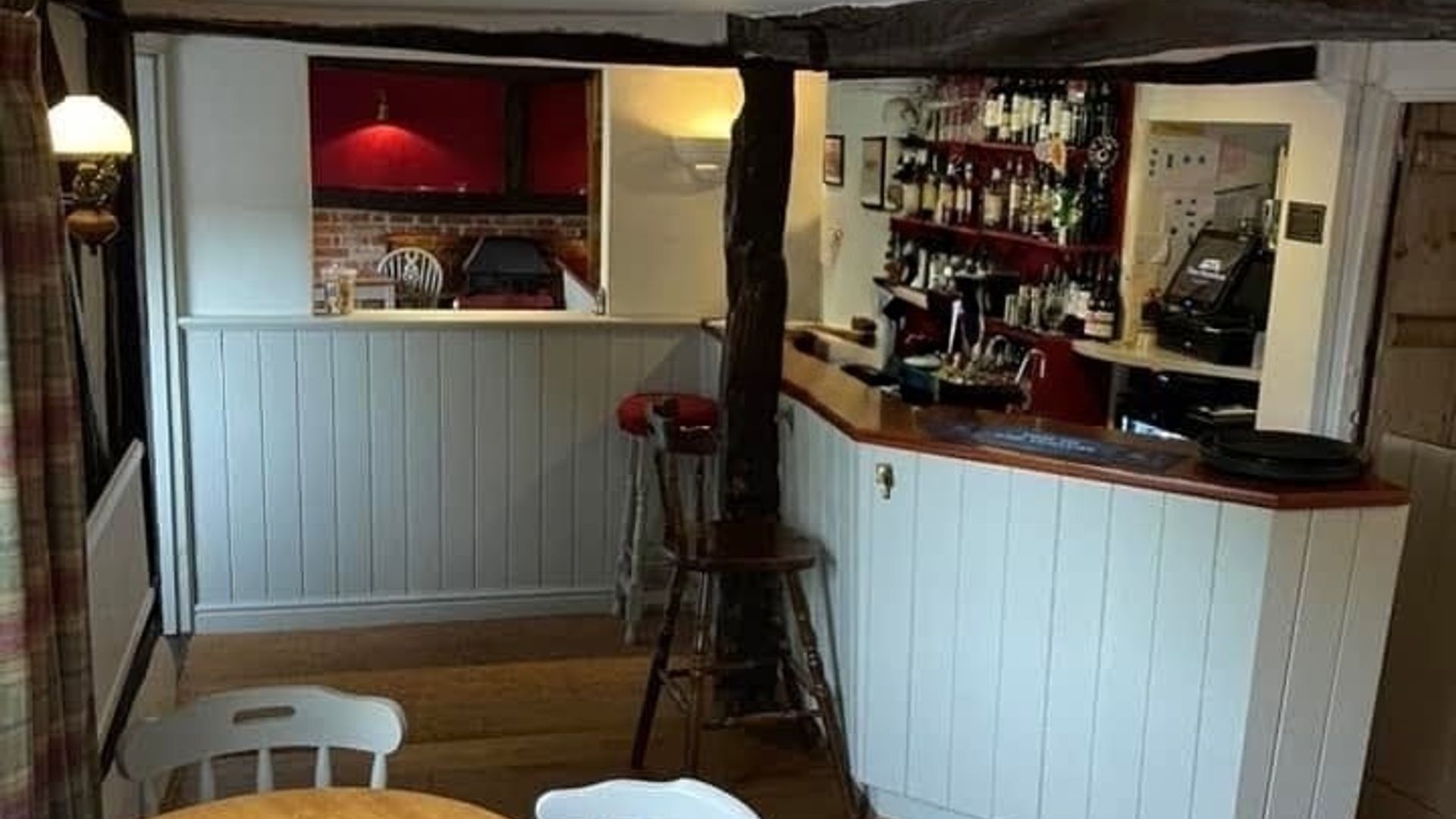 Three Horseshoes