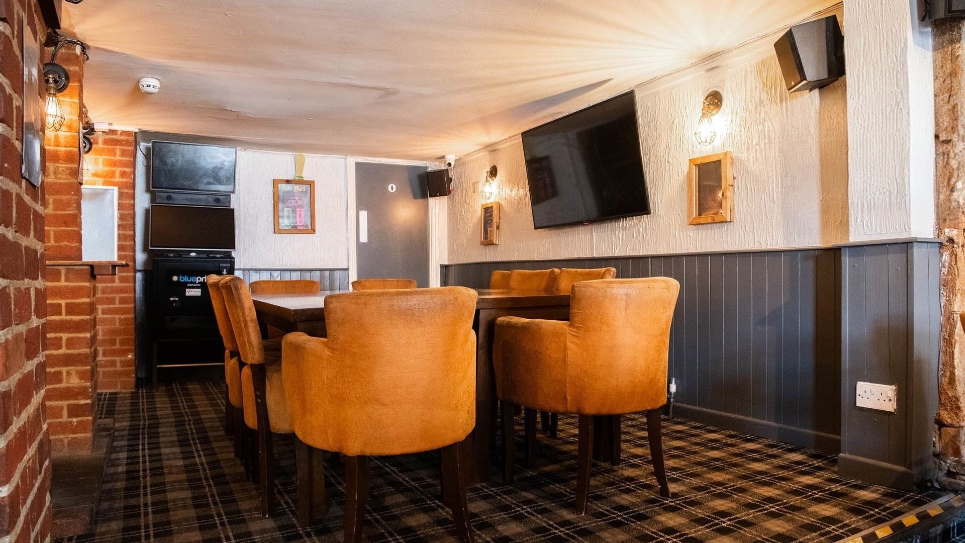 Ye Olde Coach & Horses