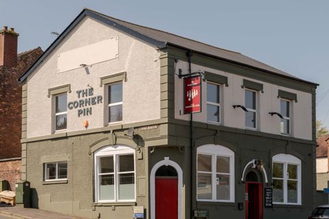 Corner Pin
