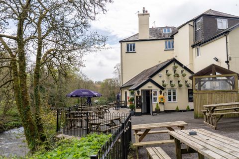 Abbey Inn