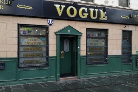 Vogue Bar