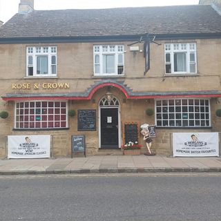 Rose & Crown