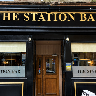 Station Bar