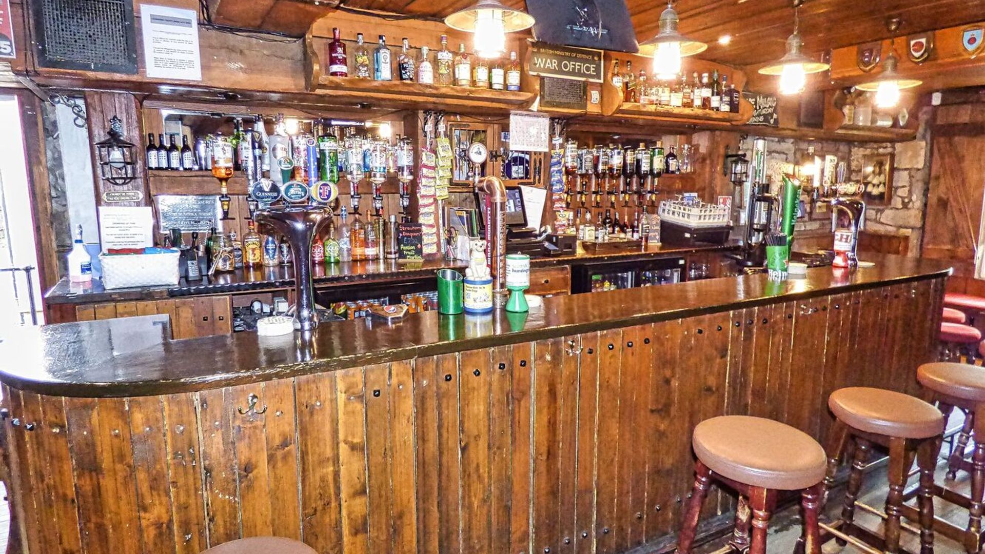 Canal Inn
