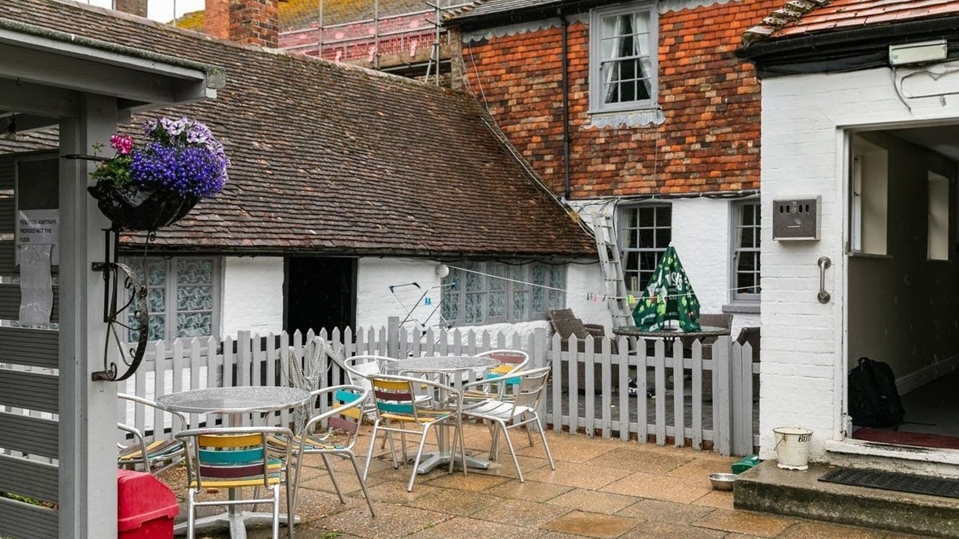 George Hotel