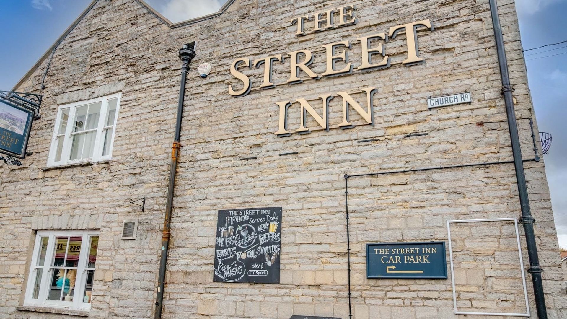 Street Inn