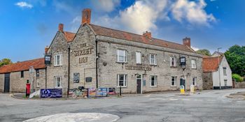 Street Inn