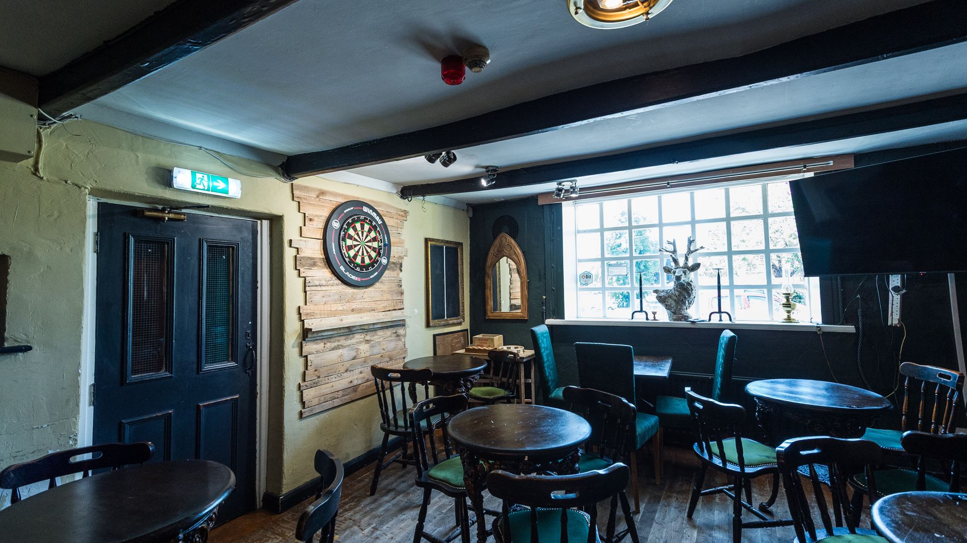 Cross keys