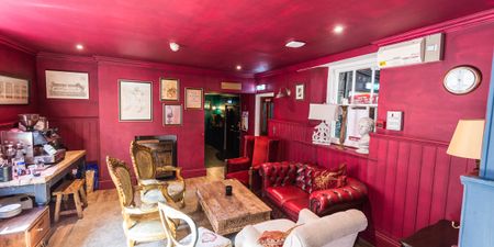 Cross keys