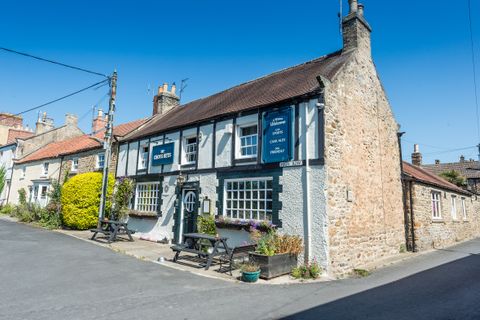Cross keys