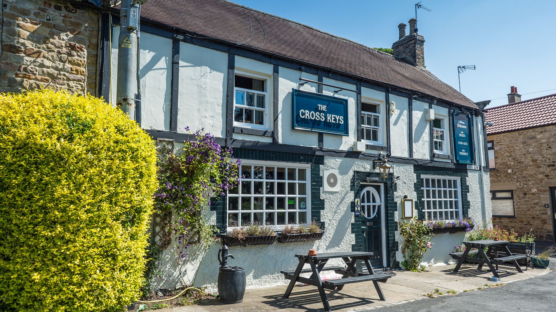Cross keys