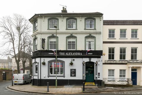 Alexandra Hotel