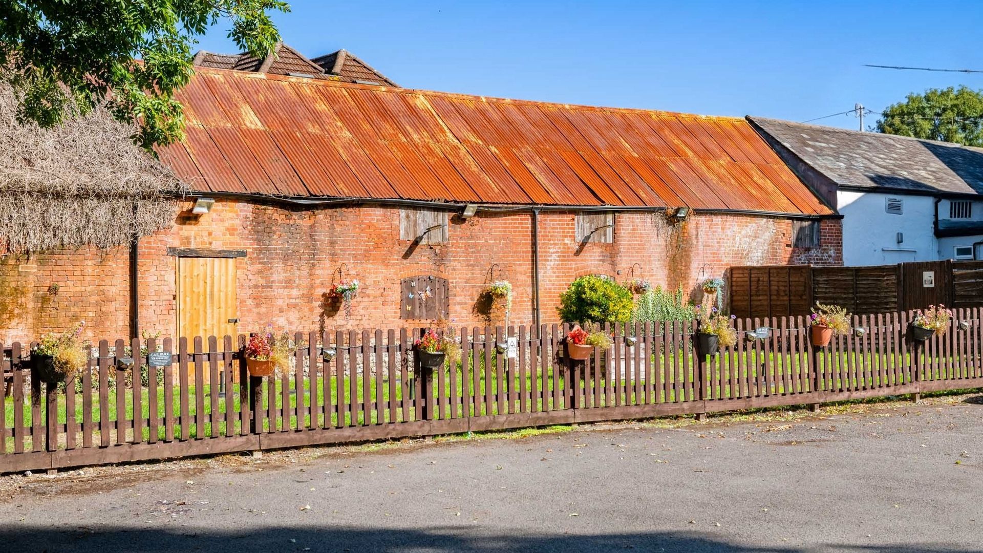 Winterbourne Arms