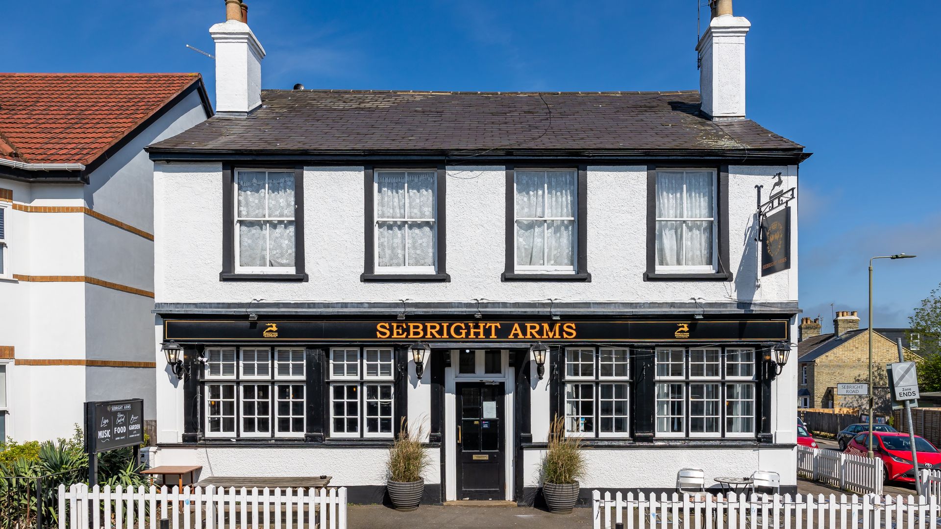 Sebright Arms
