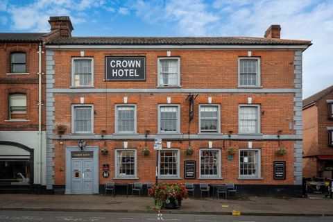 Crown Hotel