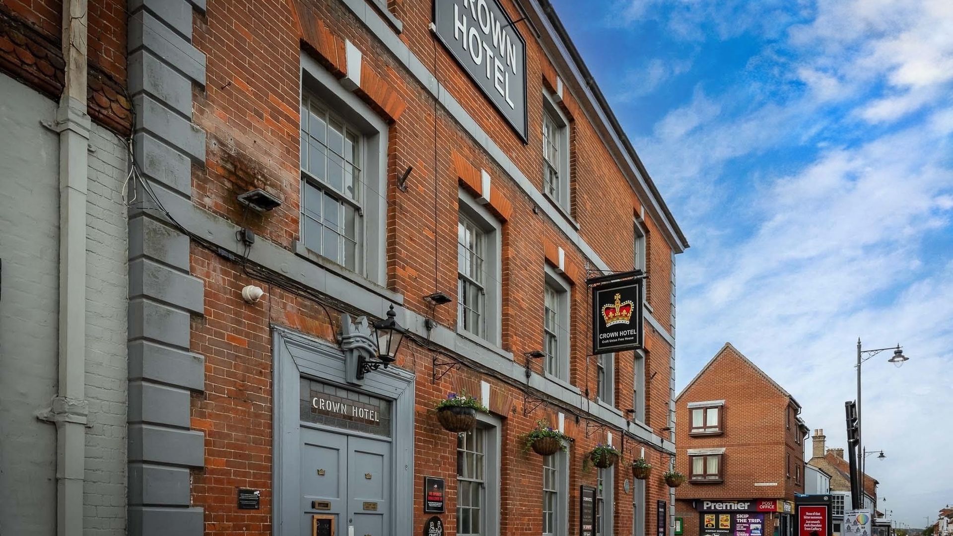 Crown Hotel