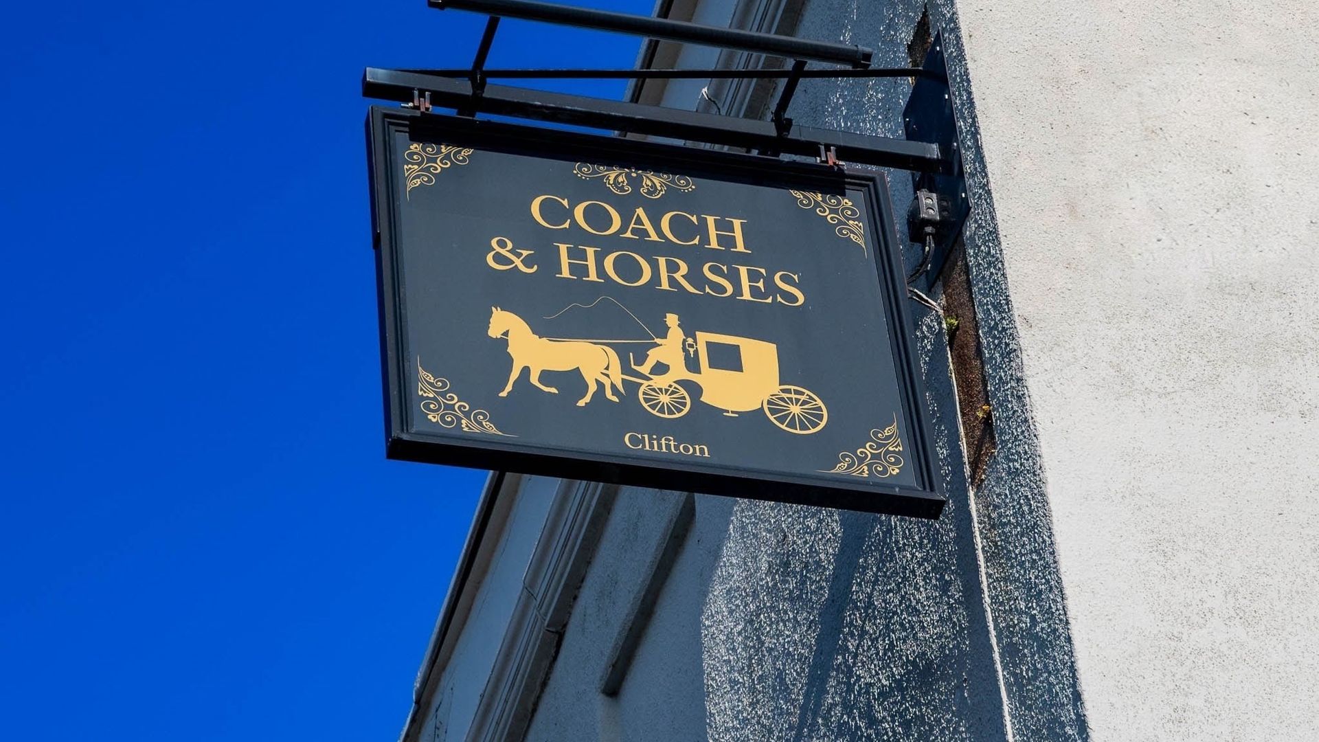 Coach & Horses