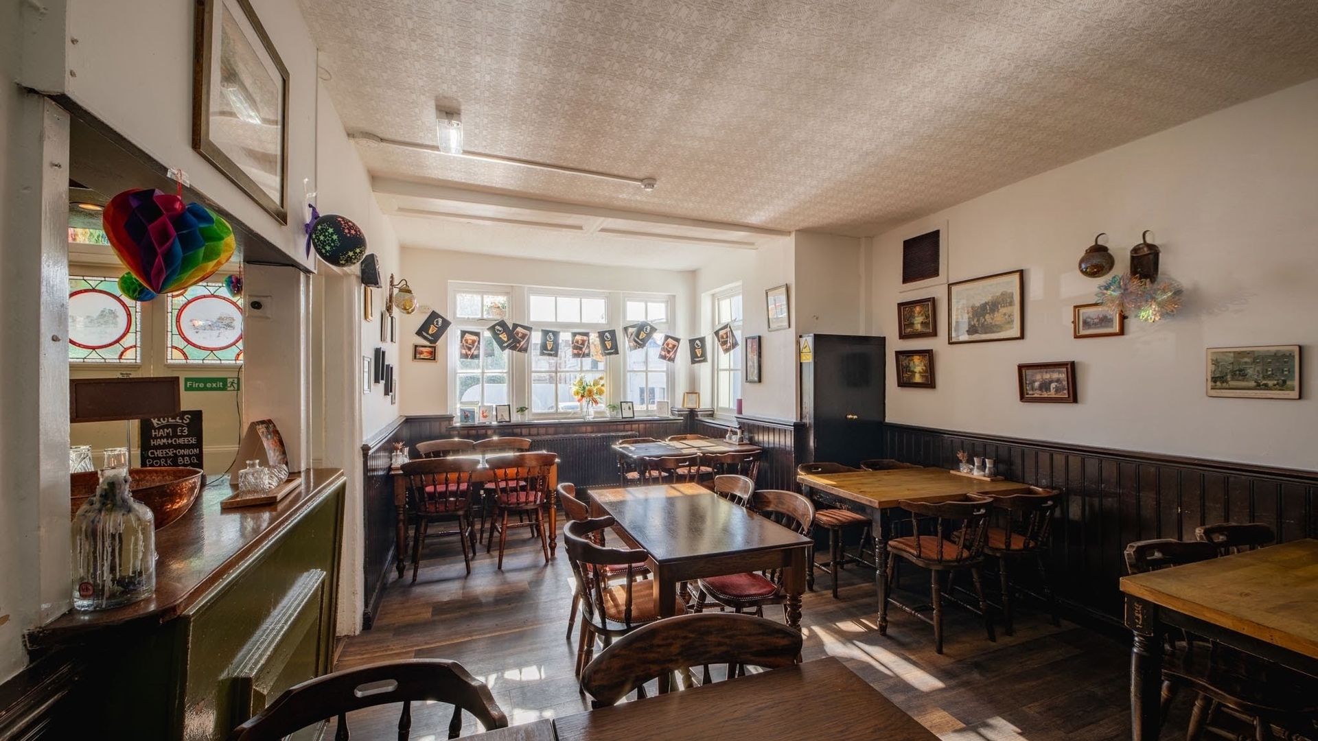 Coach & Horses