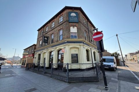 Park Tavern