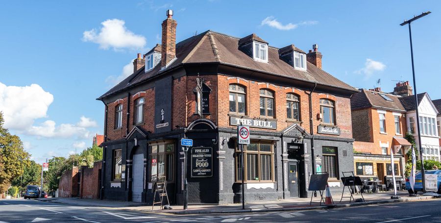 Bull Hotel