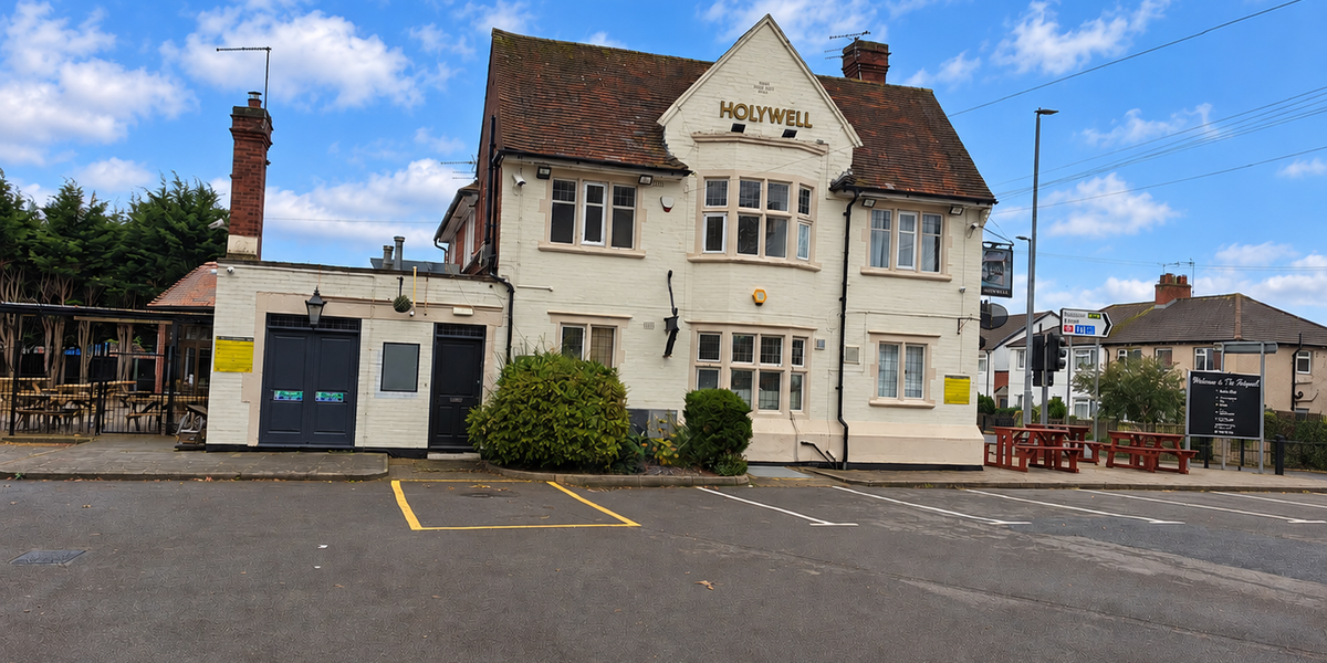 Holywell Inn