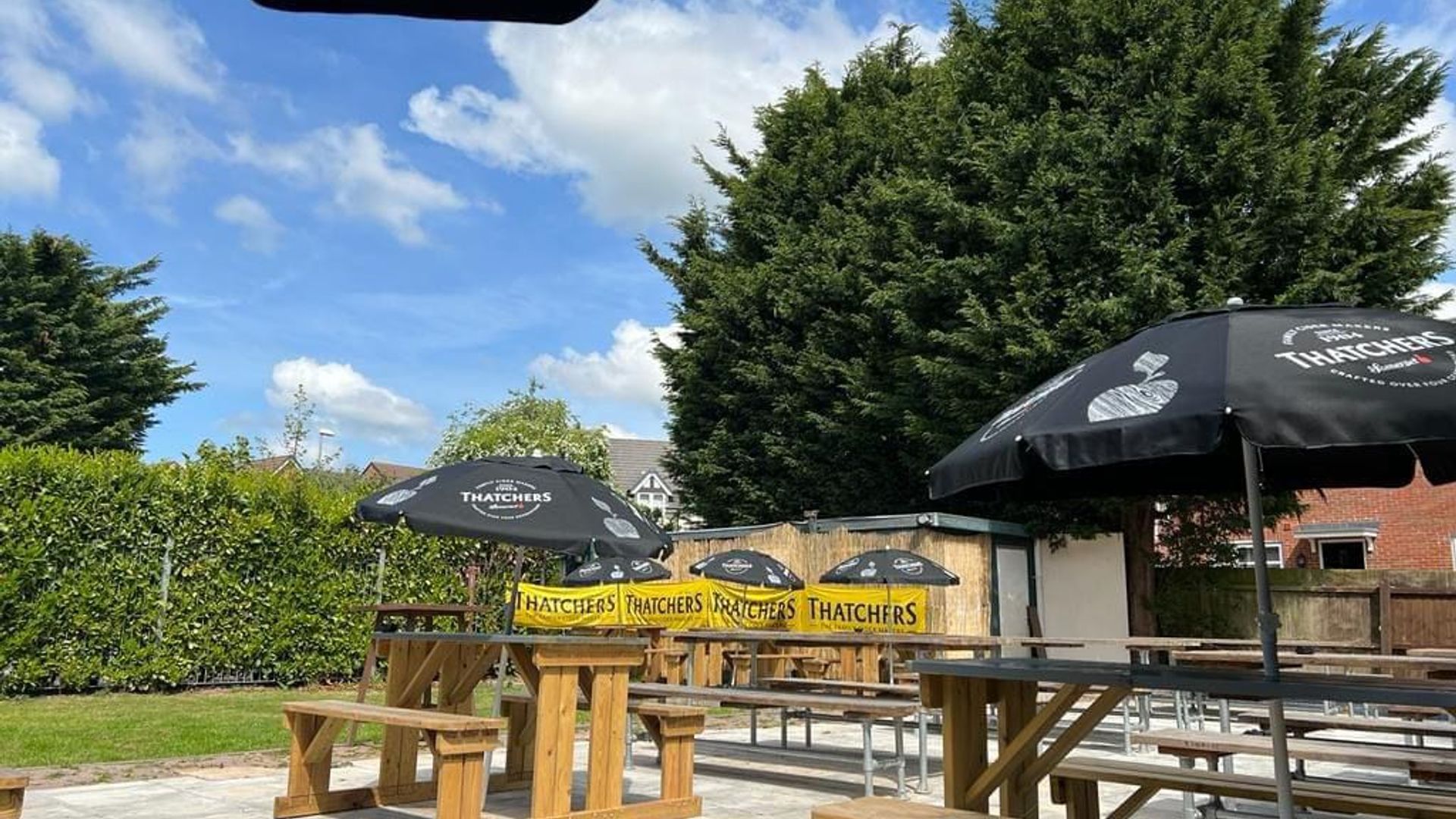 Holywell Inn