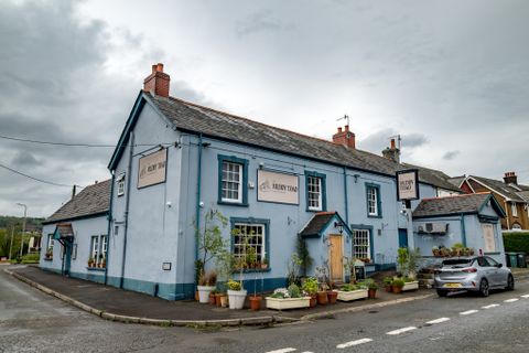 Lower New Inn