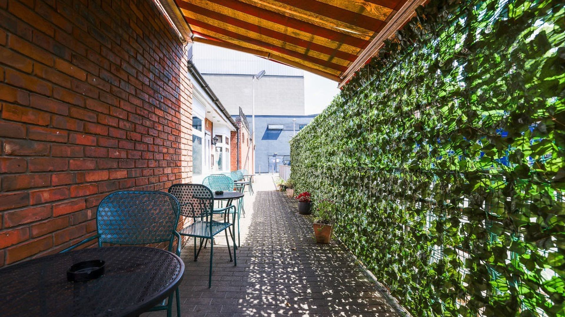 Town Wall Tavern