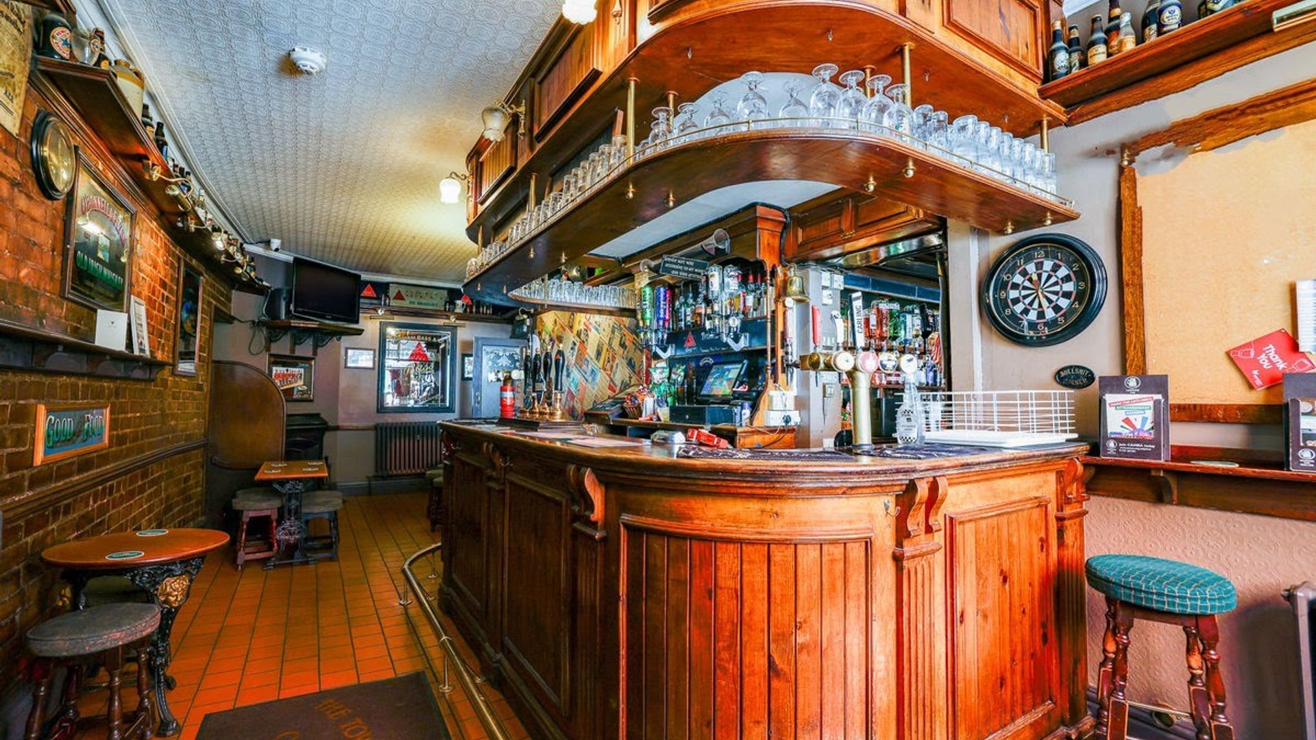 Town Wall Tavern