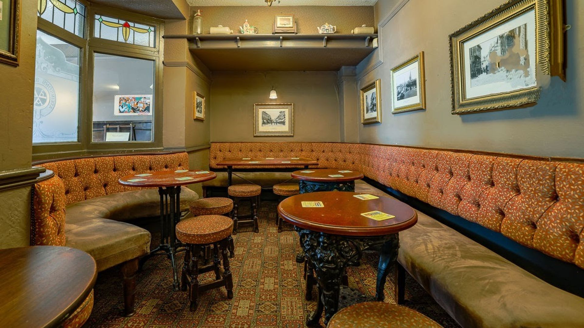 Town Wall Tavern
