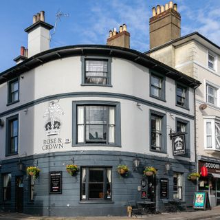 Rose & Crown