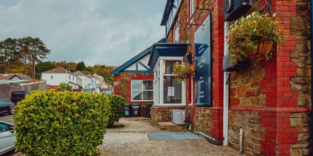 Manselton Hotel