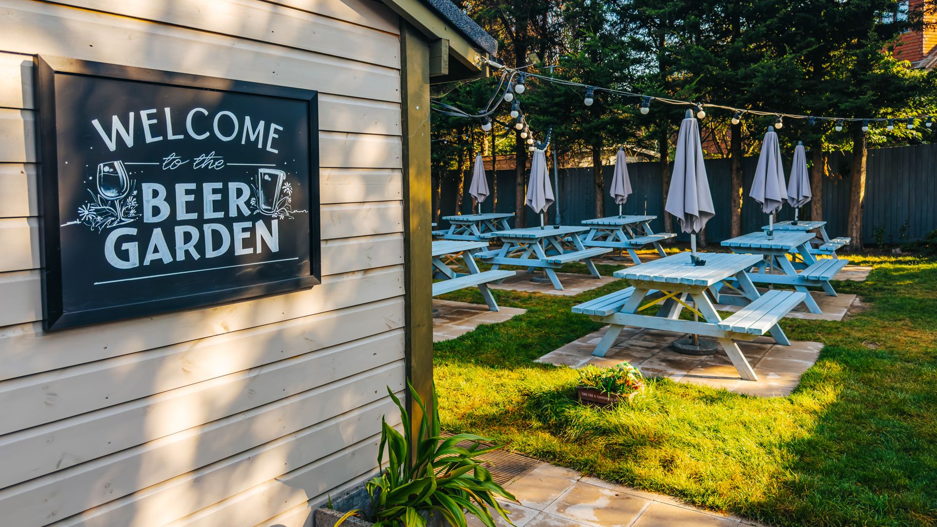 Crown & Crooked Billet