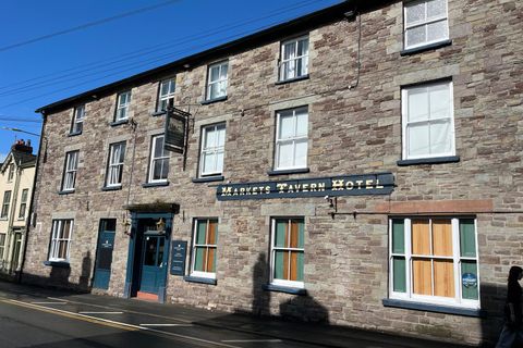 Markets Tavern Hotel