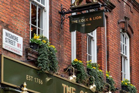 Cock & Lion