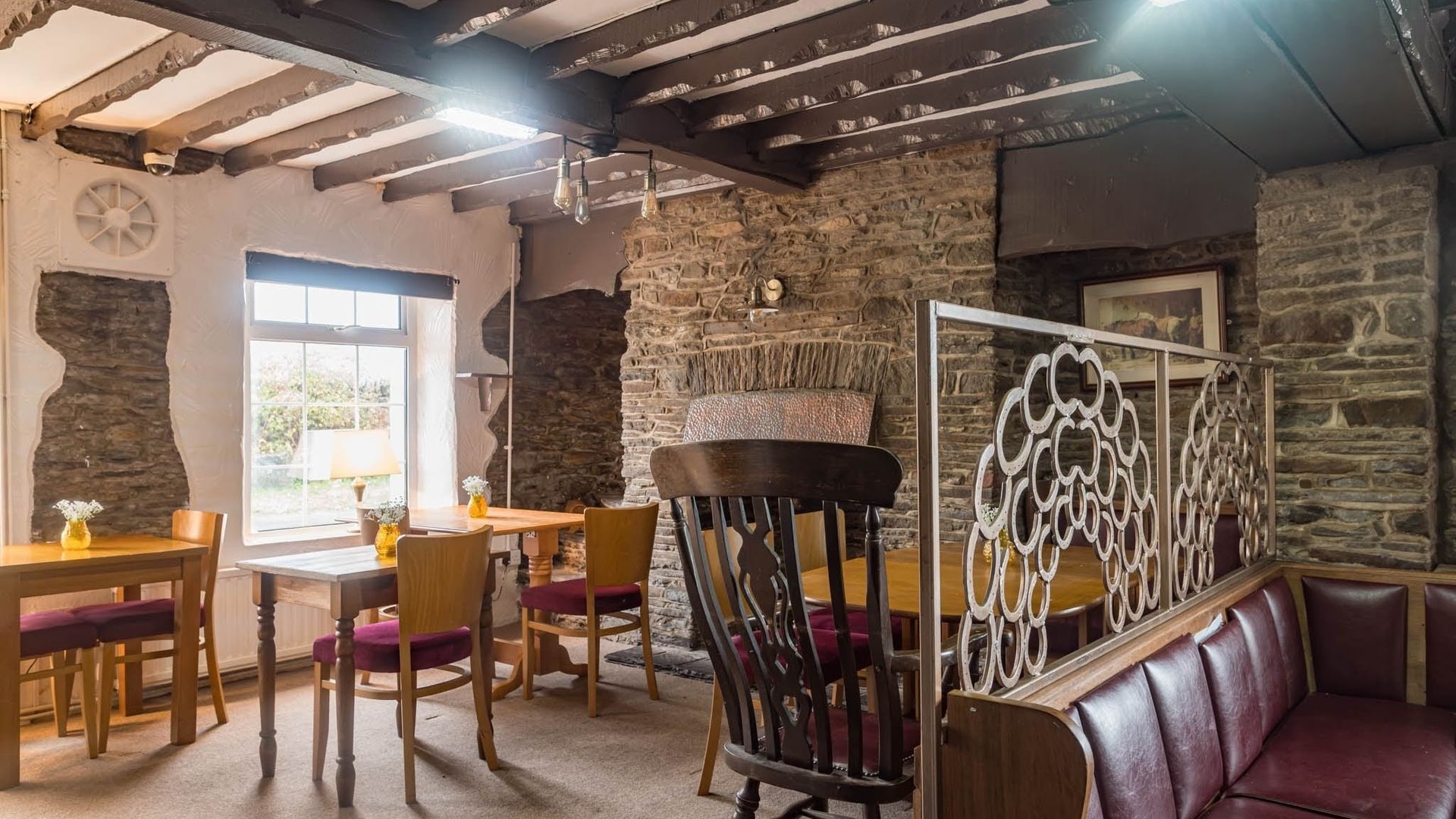 Cross Inn