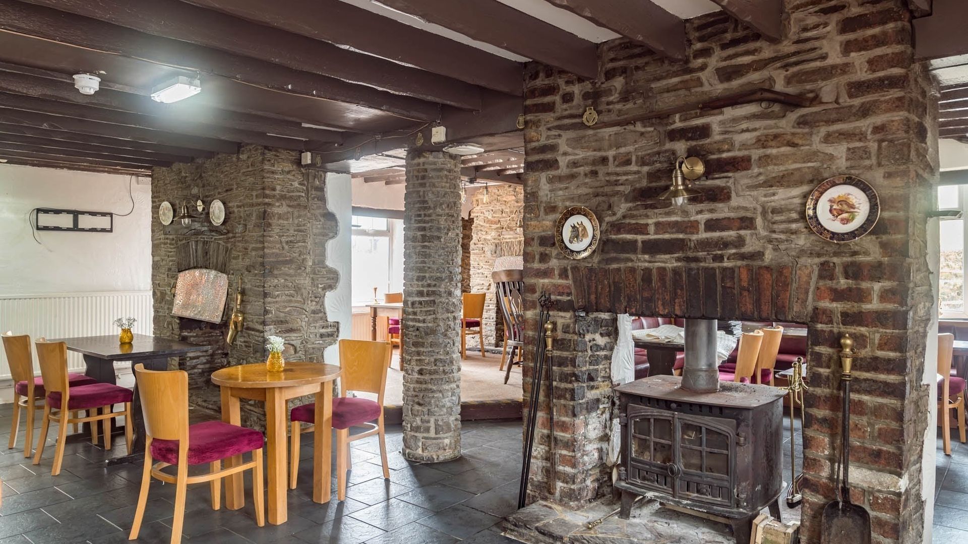 Cross Inn
